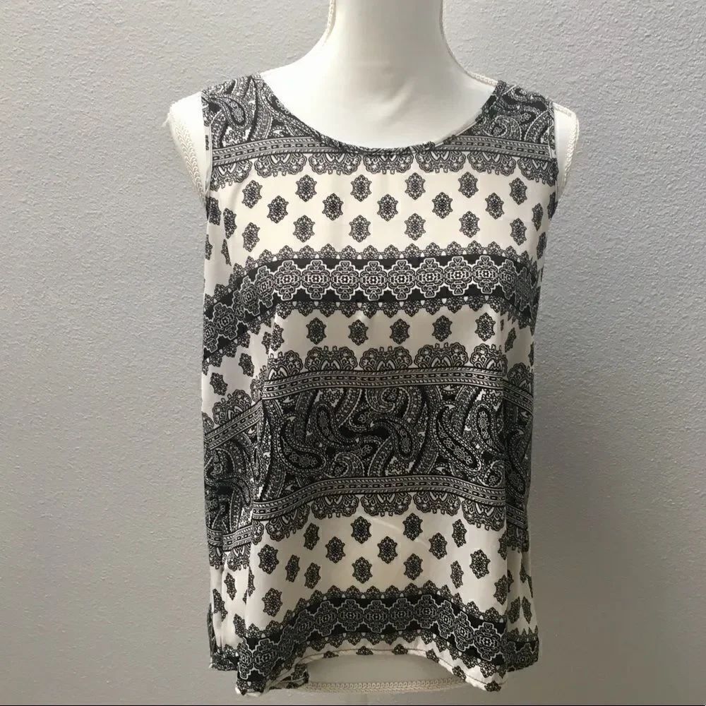 Pink Rose Large Black and White Tank